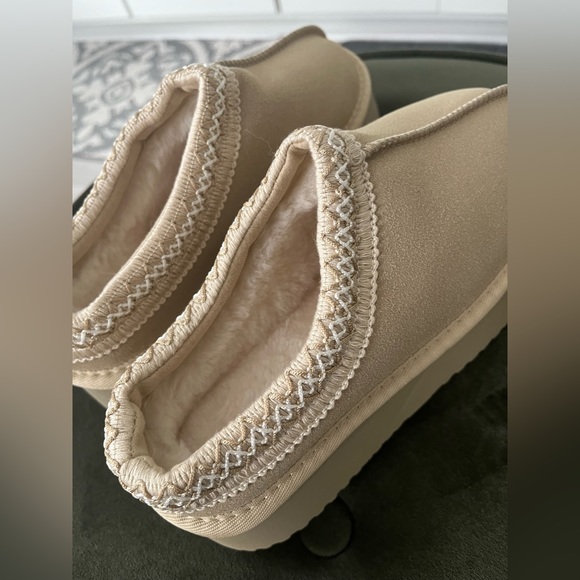 Women’s Platform Ankle Boots - Picture 4 of 5